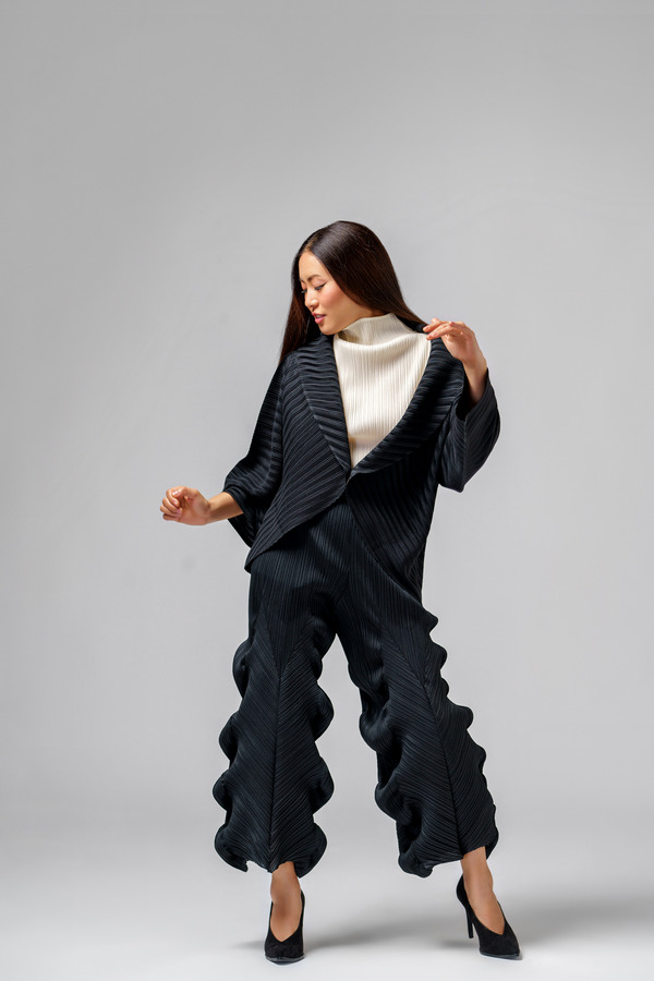 Mina Krishnan's Beloved Collection of Issey Miyake Designs Takes Centre Stage at Mumbai's 47-A Gallery Exhibition