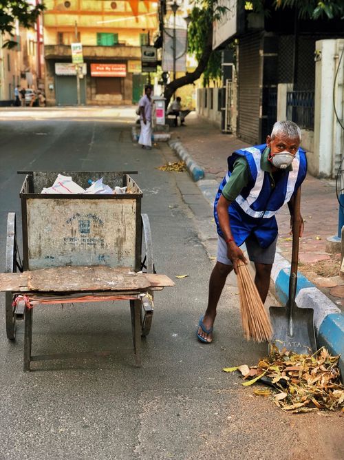 Devika Himatsingka photographs the City of Joy during the Covid-19 lockdown that has been implemented from the 25th of March in India.