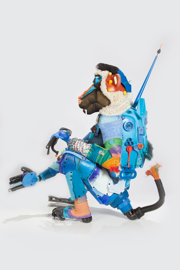 Rachel White, Annarita Serra, Gilles Cenazandotti, Elizabeth Roberts and Bryan Murch create art pieces using plastic waste from the ocean. They are featured on currentMood, an online fashion and culture magazine based in India.