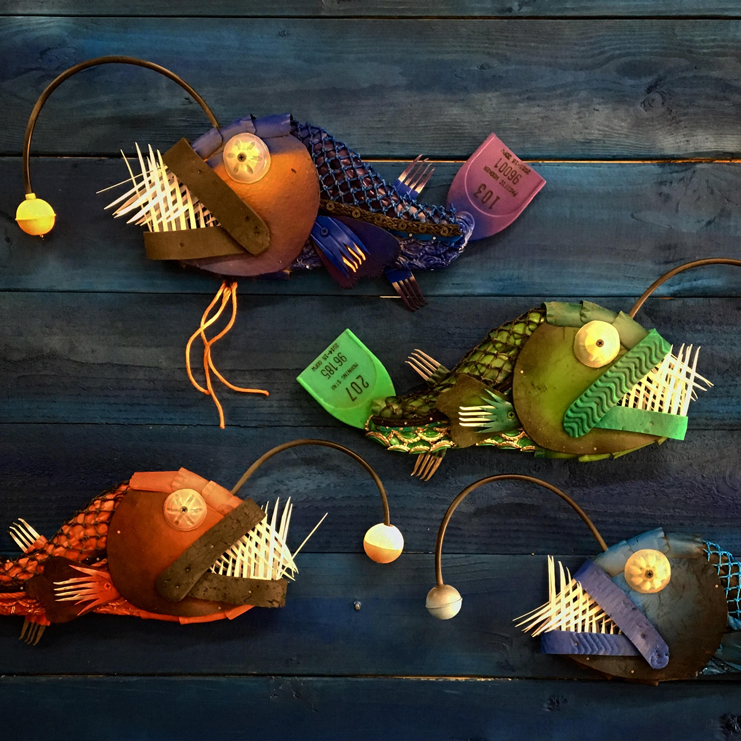 Rachel White, Annarita Serra, Gilles Cenazandotti, Elizabeth Roberts and Bryan Murch create art pieces using plastic waste from the ocean. They are featured on currentMood, an online fashion and culture magazine based in India.