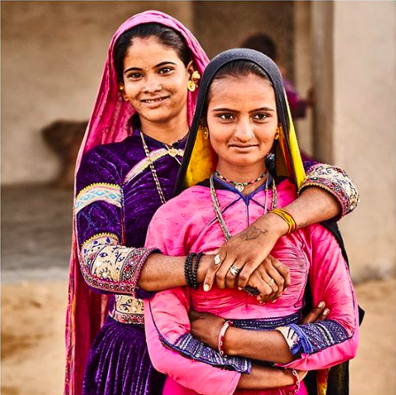 Anita Dongre Grassroot: Fashion That Empowers | currentMood visits Grassroot’s craft collective in Bakutra, Gujarat | Images Courtesy: Anita Dongre Grassroot | currentMood | Fashion and culture magazine | Anita Dongre