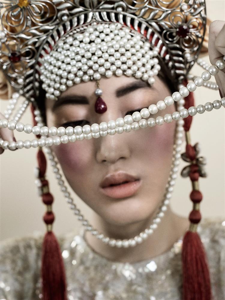 Rosario Belmonte's shoot for currentMood magazine