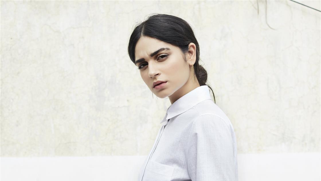 currentMood interviews musician and lead vocalist of MOSKO, Kavya Trehan